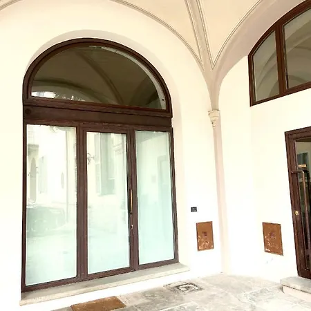 The Jungle Πάρμα